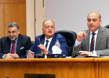 رئيس "التنمية الصناعية" لـ اتحاد الصناعات" : تعديل بعض أحكام قانون التراخيص لمد مهلة تقنين أوضاع المشروعات