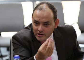 أول تعليق لأحمد سمير بعد توليه حقبة وزارة التجارة و الصناعة