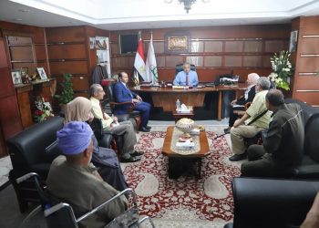 وزير القوى العاملة