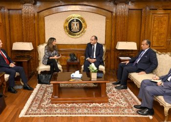 الصناعة : مباحثات مصرية إسبانية للتعاون في الطاقة الجديدة والمتجددة والنقل والمياه