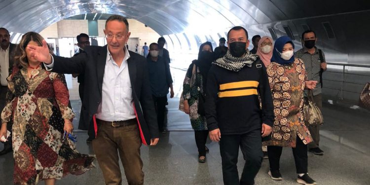 سفير إندونيسيا بالقاهرة يزور المتحف القومي للحضارة المصرية