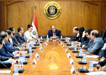 وزير التجارة : صياغة إستراتيجية جديدة للصناعة الوطنية .. وطرحها للحوار المجتمعي