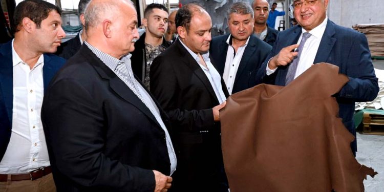 وزير الصناعة :7.2 مليار جنيه استثمارات “الروبيكي للجلود” حتى الآن .. والانتهاء من إنشاء 101 وحدة جديدة قريباً