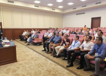 سيمبيوس تنظم جولة داخل "النساجون الشرقيون" بعد بدء تطبيقها النظام الياباني في التصنيع