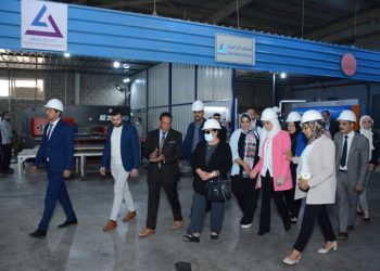 “اريس إيجيبت للأثاث المعملي” تستقبل وفداً بحرينيا رفيع المستوى لزيادة التبادل التجاري