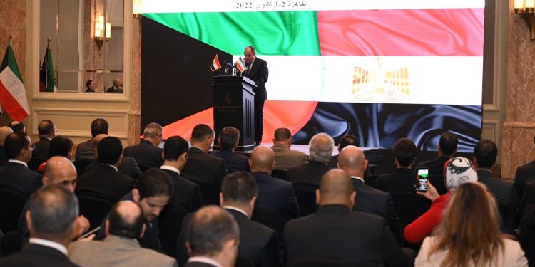 وزير الصناعة يفتتح الملتقى الاقتصادي المصري الكويتي بمشاركة رجال الاعمال بالبلدين
