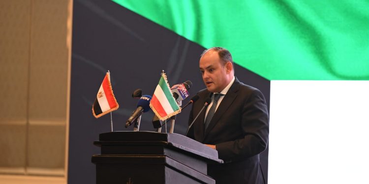 وزير الصناعة: 21% زيادة في التبادل التجاري بين مصر والكويت خلال العام الماضي