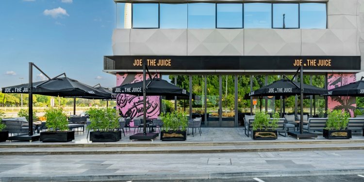 ” جو آند ذا جوس” تتوسع في دبي من خلال افتتاح فرعها الثالث في جاليريا مول بمنطقة البرشاء