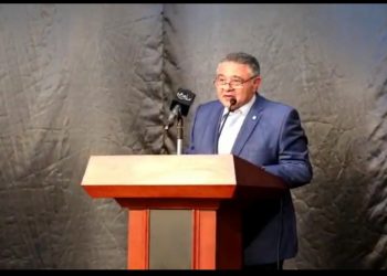 أسسها ساويرس .. محافظ البحر الأحمر يعلن تأسيس مدرسة دولية في الجونة بمشاركة القطاع الخاص