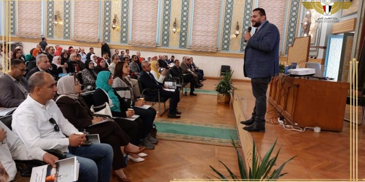 وزارة الطيران تشارك في البرنامج التدريبي للعاملين بالدولة المنتقلين للعاصمة الإدارية الجديدة.