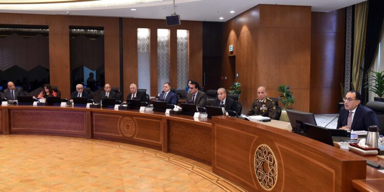 مجلس الوزراء يوافق على تشكيل المجلس الأعلى للاستثمار