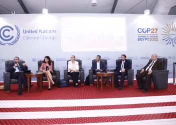 "العربية للسبائك" و "مصر للقياس والتحكم" يضعان حلولاً لإزالة الكربون من صناعة الصلب