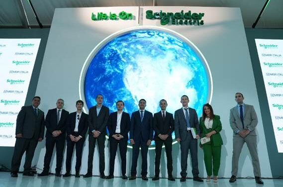 شنايدر إلكتريك توقع 6 مذكرات تفاهم مع أكبر المطورين العقاريين في مصر