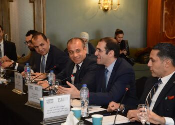 ” المصرية لشباب الأعمال” تستعرض ورقة عمل لمستقبل الصناعة الوطنية