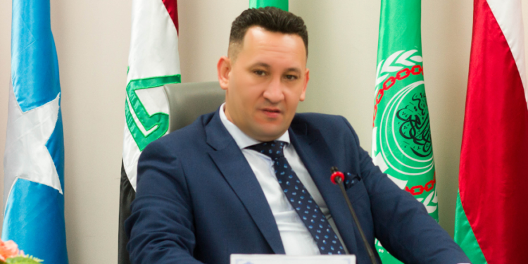 خبير اقتصادي يطرح بحثا بمقترحات لحل مشاكل صناعة الدواجن في مصر