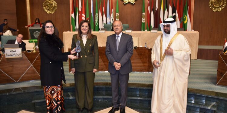 تكريم جهينه في فعاليات اليوم العربي للإستدامة على هامش مؤتمر جامعة الدول العربية للتنمية المستدامة