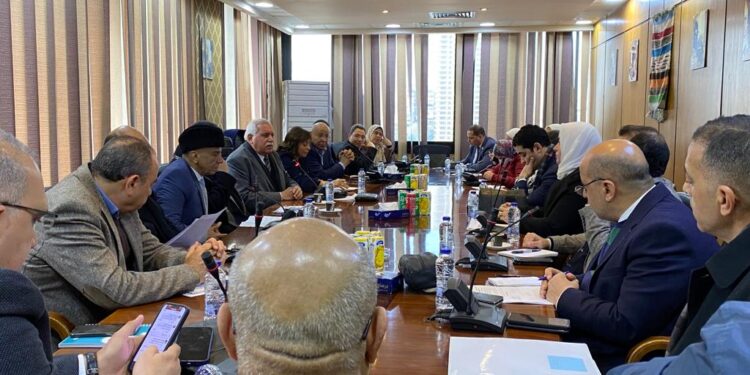 غرفة الصناعات النسيجية: مشاكل التهريب والتراخيص والخامات تتصدر أولي إجتماعات لجنة تنمية القطاع