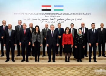 رئيس شعبة الذهب يلتقي رئيس أوزبكستان على هامش زيارته لمصر