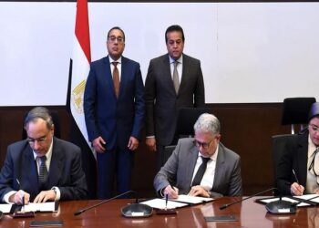 توقيع إتفاقية لإقامة وتشغيل مصنع السرنجات ذاتية التدمير والمستلزمات الطبية