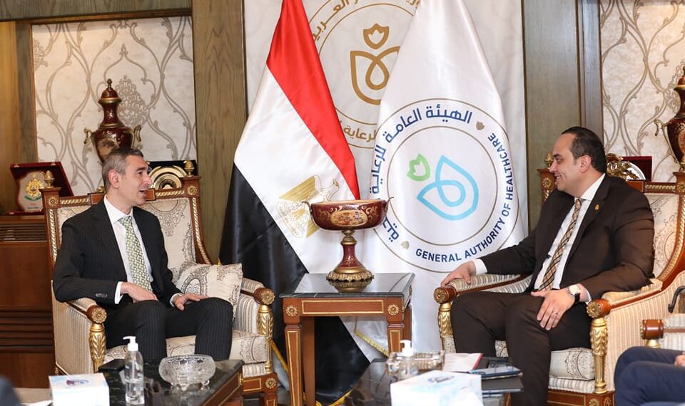 رئيس هيئة الرعاية الصحية يبحث مع مدير "فايزر" سبل استمرار وتطوير التعاون المثمر