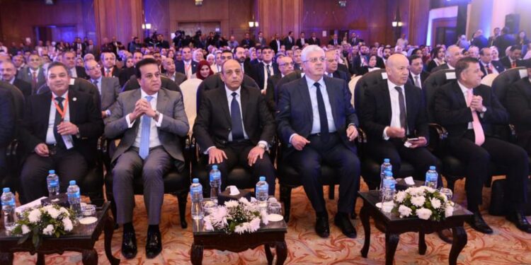 وزراء الطيران والصحة والتعليم العالي يشهدون افتتاح المؤتمر العلمي الأول لمستشفى مصر للطيران بمناسبه مرور ٤٠ عاماً على إنشائها