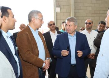 عبدالكريم :تسليم ١١٣ مصنع جديد جاهز للتشغيل الفورى بالمجمعات الصناعية بالفيوم الجديدة