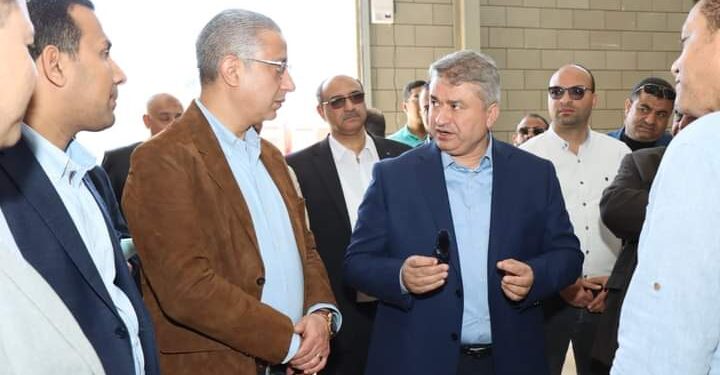 عبدالكريم :تسليم ١١٣ مصنع جديد جاهز للتشغيل الفورى بالمجمعات الصناعية بالفيوم الجديدة