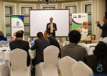 الجزايرلي : حريصون علي استمرار نهج التواصل الفعال بين المجتمع الصناعي والقطاع المؤسسي لصالح الصناعة الوطنية