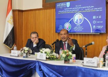 «خالد حنفي» يتحدث عن «مستجدات الوضع الاقتصادي العالمي» خلال ندوة بجامعة الإسكندرية