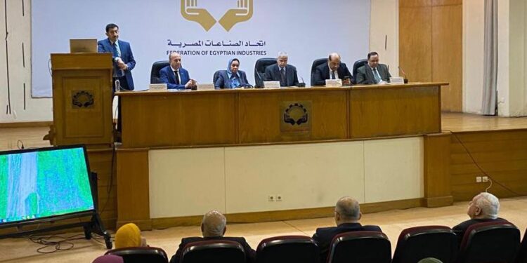 “غرفة الصناعات النسيجية” تنظم ندوة عن ربط البحث العلمي بالصناعة والمساهمة في تطوير القطاع