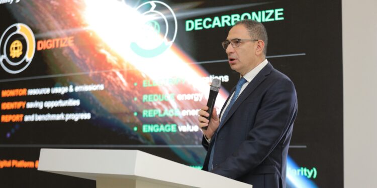 شنايدر إلكتريك تُطلق باقة جديدة من الخدمات الهندسية في السوق المصري اعتمادًا على حلول منصة EcoStruxure