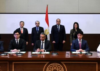 توقيع إتفاقية لإنشاء‭ ‬مزرعة رياح جديدة في خليج السويس‬‬ باستثمارات 680 مليون دولار