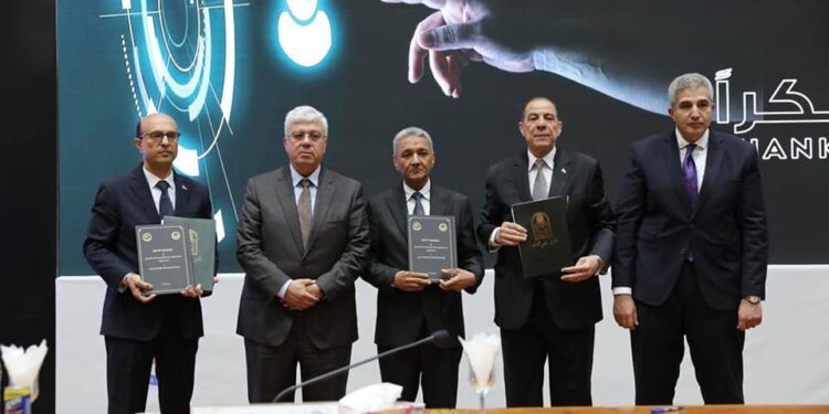 وزير التعليم العالي يشهد توقيع بروتوكولات لربط التعليم بالصناعة في الصعيد