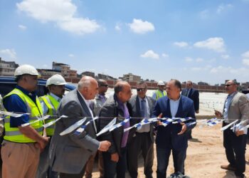 وزير قطاع الأعمال يتفقد مشروع التطوير فى مجمع "مصر للغزل والنسيج" وصباغى البيضا في كفر الدوار