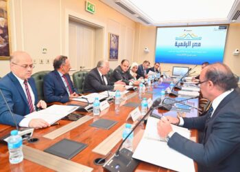 الصناعة: الموافقة على ضوابط تنفيذ المرحلة السادسة من مبادرة السداد الفوري .. واستمرار  مساندة المعارض الخارجية و الشحن الجوي