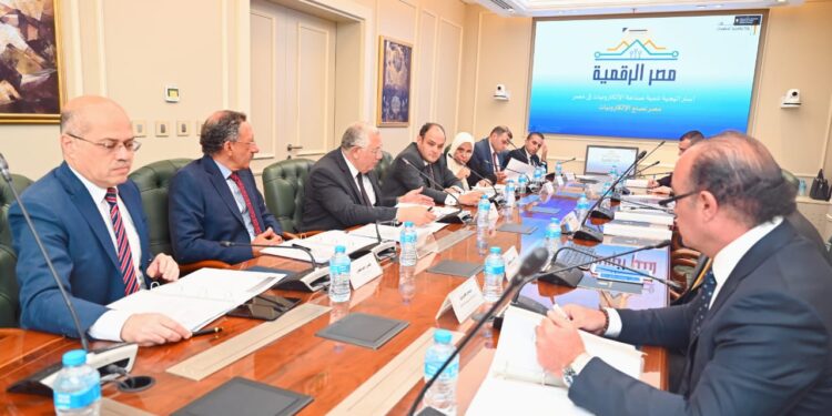 الصناعة: الموافقة على ضوابط تنفيذ المرحلة السادسة من مبادرة السداد الفوري .. واستمرار مساندة المعارض الخارجية و الشحن الجوي