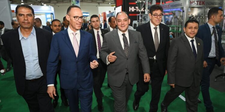 وزير الصناعة يفتتح معرضي “أفريقيا لمكونات التصنيع الغذائي” و “بروباك مينا” بمشاركة 300 شركة من 33 دولة