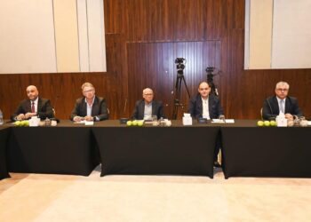 وزير الصناعة يشارك في اجتماع اتحاد مصنعي السيارات في أفريقيا