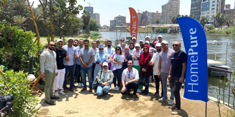 كيونت تشارك فيري نايل في حملة لتنظيف مياه النيل من المخلفات البلاستيكية