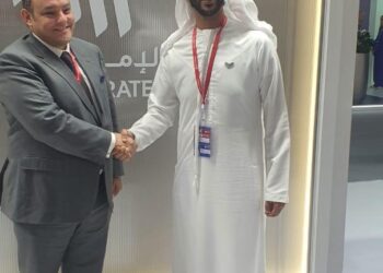 وزير الصناعة يجتمع مع عدد من كبار المسؤولين المشاركين بمنتدى سان بطرسبرج الإقتصادي الدولي