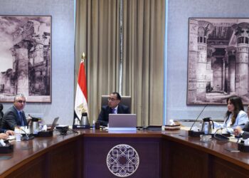 رئيس اقتصادية قناة السويس لـ "مدبولي" : جاهزون بحزمة مزايا للمستثمرين .. و 89 مشروعاً صناعياً يحصل على موافقات للبدء  