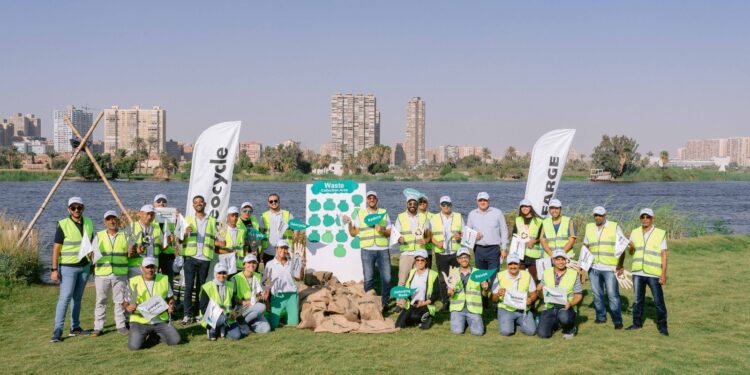 “لافارچ مصر” تتعاون مع “جيوسايكل مصر ” لتنظيف مياه النيل من المخلفات البلاستيكية