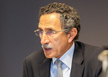 موقع صناع مصر ينعي والدة المهندس طارق توفيق وكيل اتحاد الصناعات