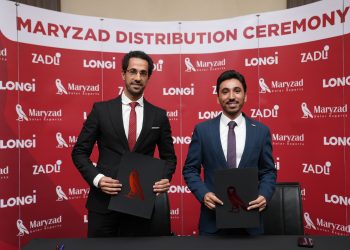 بالصور .. " لونجي الصينية" تجدد وكالتها لشركة ماريزاد المصرية للطاقة الشمسية