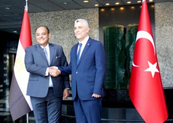 عودة العلاقات .. وزير الصناعة ونظيره التركي يتفقان على خارطة طريق لتعزيز العلاقات الاقتصادية الثنائية