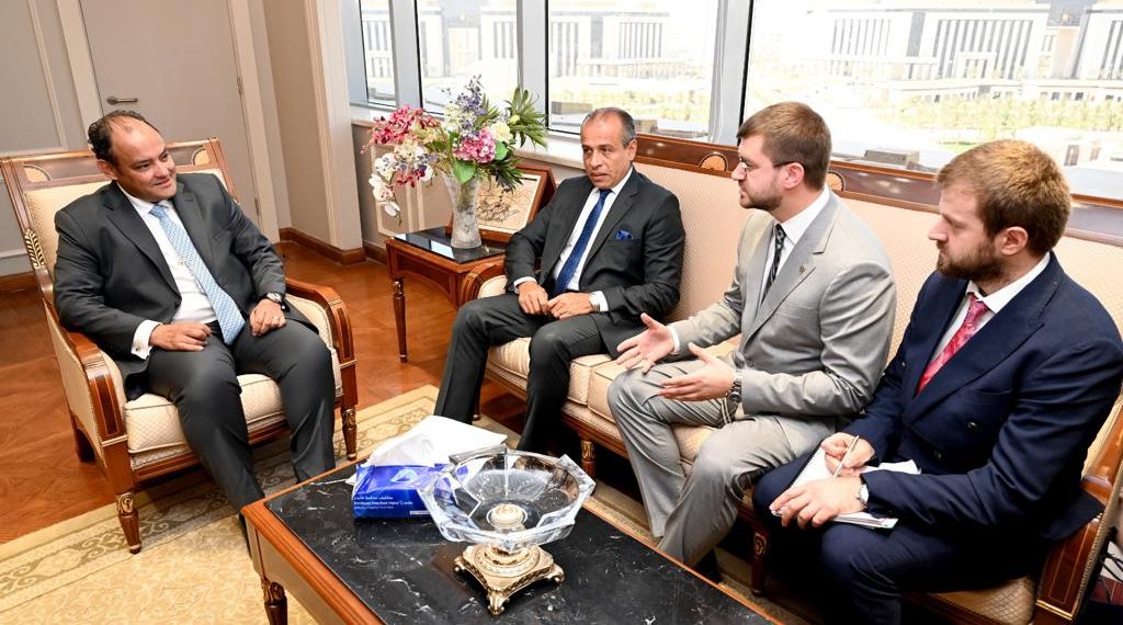 وزير الصناعة يبحث مع “نوفيستال إم” الروسية لحديد التسليح خططها للتوسع بالسوق المصري