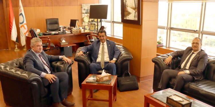 إطلاق أول منصة رقمية لعرض المنتجات الصناعية العربية