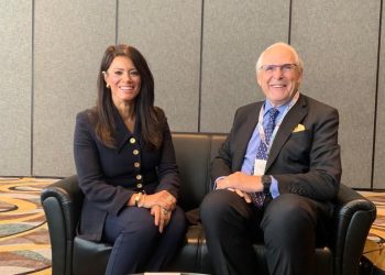 وزيرة التعاون الدولي تبحث مع رئيس هونج كونج تعزيز التعاون في مبادرة "الحزام والطريق"