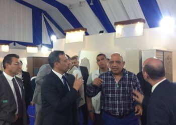 وزير قطاع الأعمال العام: دعم مصنعي "دمياط للأثاث" وإحياء الصناعة لتعود لعصرها الذهبي