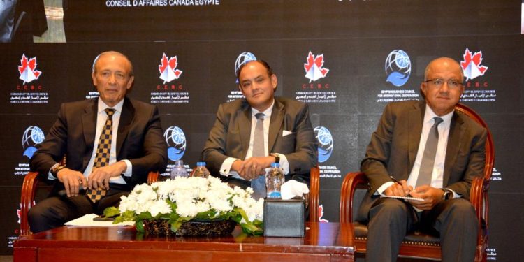 أحمد سمير: استراتيجية وطنية لتنمية الصناعة وزيادة الصادرات بالتعاون مع اتحاد الصناعات .. قريباً 